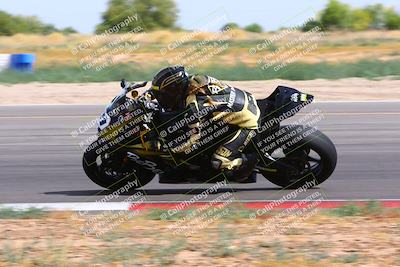 media/Apr-30-2023-CRA (Sun) [[020fcf5d43]]/Race 11-600 Expert Superbike/